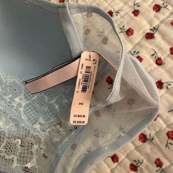 Victoria’s Secret Lingerie Bra NWT - Picture 3 of 4